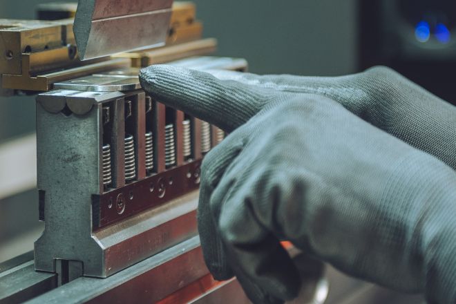 Neue Abkantpresse – Biegen ohne Kompromisse
